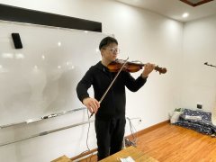 泸州老年大学教师风采展示--小提琴老师刘淦